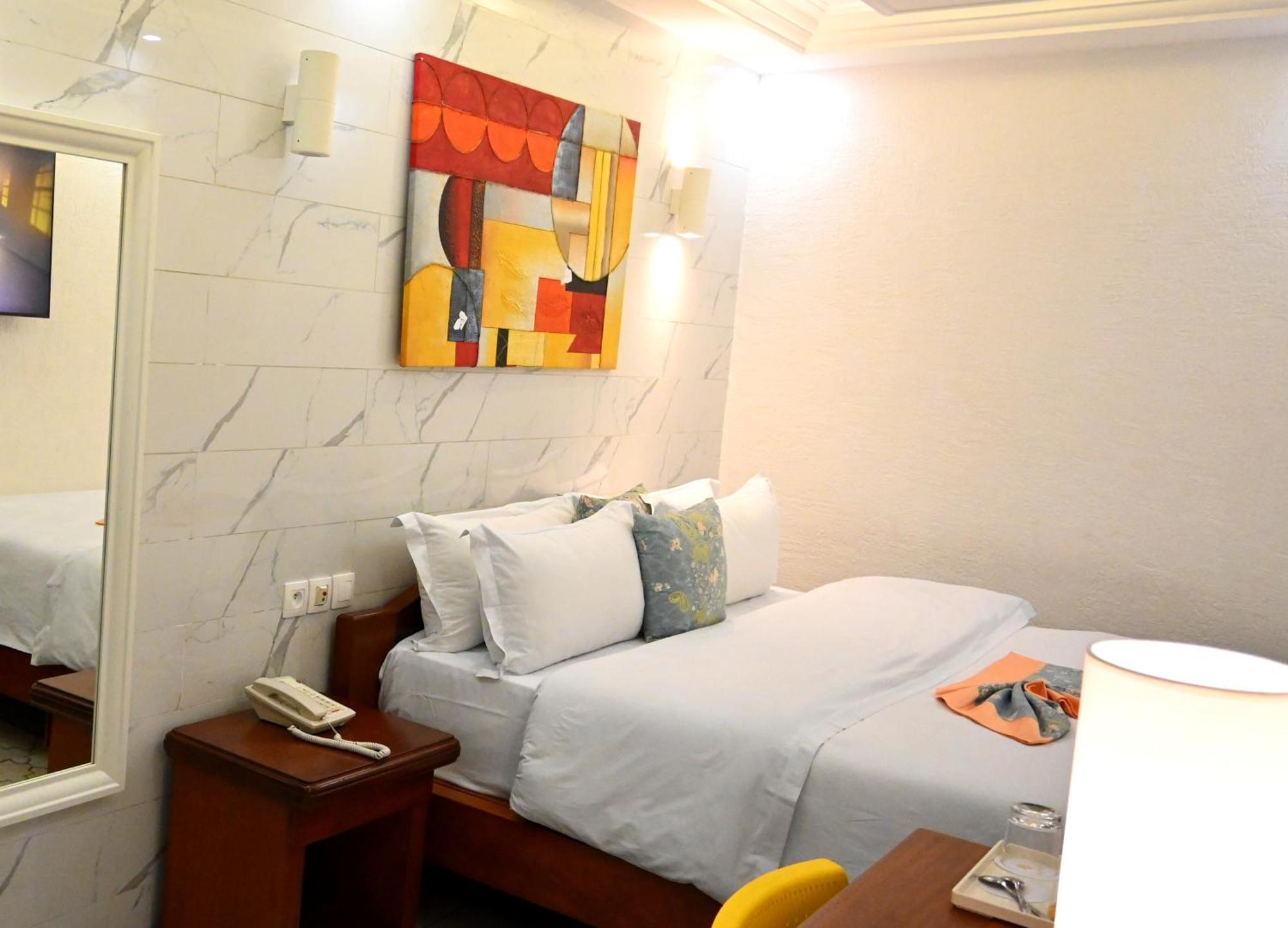 דואלה Grand Hotel Akwa מראה חיצוני תמונה