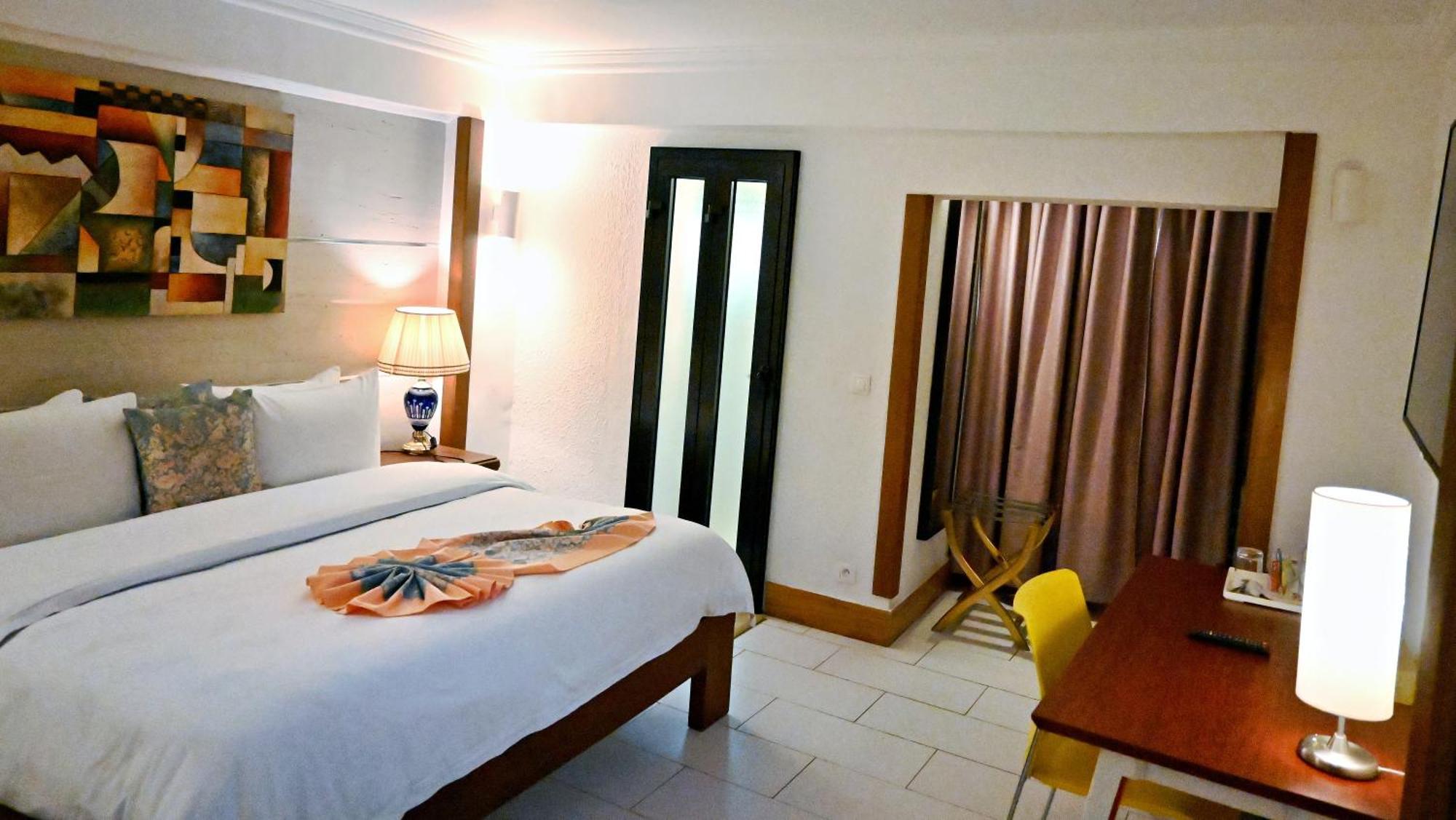 דואלה Grand Hotel Akwa מראה חיצוני תמונה